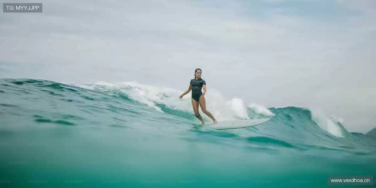 💻高清画质 + 实时弹幕,直播平台就是你的专属看台!